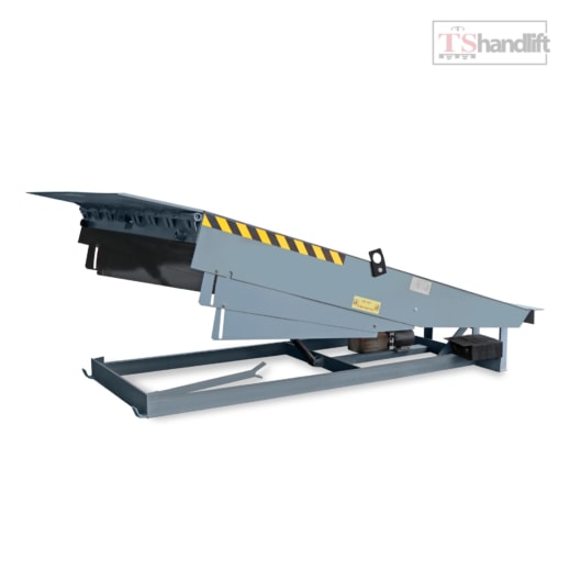 Hydraulic Dock Leveler สะพานปรับระดับโหลดสินค้า รุ่น DKL-12HE-2025