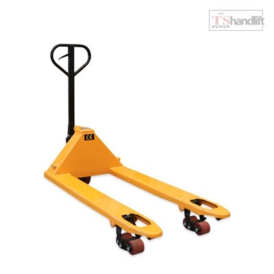 3. Hand pallet truck isometic view ca 30l